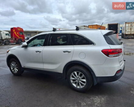 Киа Соренто 2016 в Киеве на Automoto.ua Белый Киа Соренто, объемом двигателя 2.36 л и пробегом 118 тыс. км за 16700 $, фото 17 на Automoto.ua