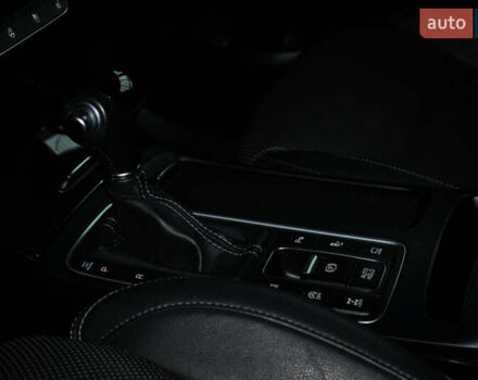 Белый Киа Соренто, объемом двигателя 2.2 л и пробегом 139 тыс. км за 23900 $, фото 24 на Automoto.ua