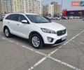 Белый Киа Соренто, объемом двигателя 2.2 л и пробегом 145 тыс. км за 25000 $, фото 7 на Automoto.ua