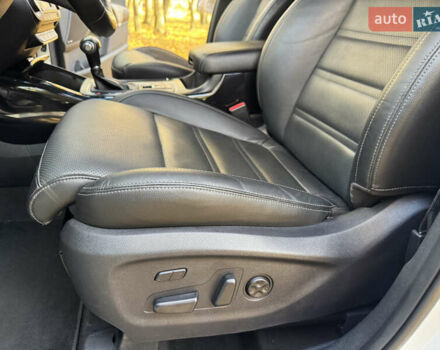 Белый Киа Соренто, объемом двигателя 2.2 л и пробегом 183 тыс. км за 23600 $, фото 39 на Automoto.ua