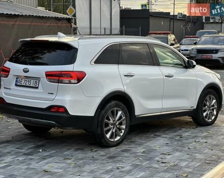 Білий Кіа Соренто, об'ємом двигуна 2.2 л та пробігом 205 тис. км за 22999 $, фото 6 на Automoto.ua