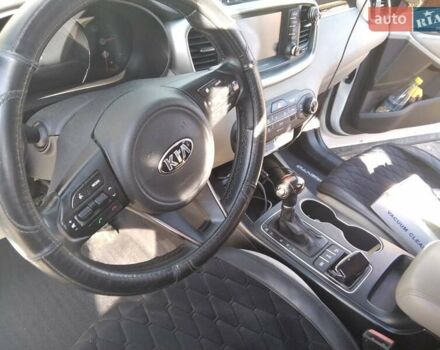 Білий Кіа Соренто, об'ємом двигуна 3.34 л та пробігом 166 тис. км за 18000 $, фото 8 на Automoto.ua