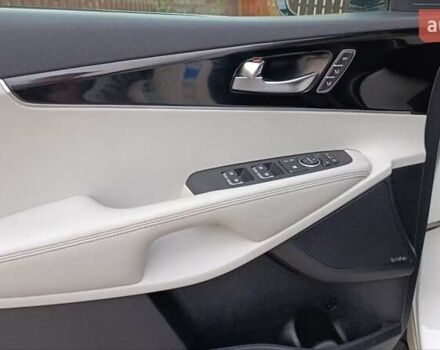 Белый Киа Соренто, объемом двигателя 2.2 л и пробегом 213 тыс. км за 21999 $, фото 60 на Automoto.ua