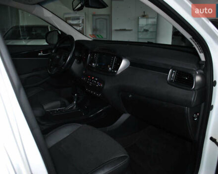 Белый Киа Соренто, объемом двигателя 2.2 л и пробегом 139 тыс. км за 23900 $, фото 51 на Automoto.ua