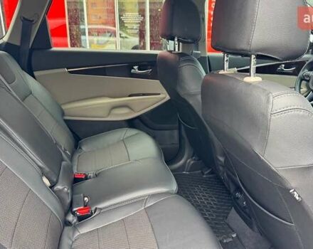 Белый Киа Соренто, объемом двигателя 3.3 л и пробегом 133 тыс. км за 15246 $, фото 12 на Automoto.ua