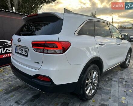 Білий Кіа Соренто, об'ємом двигуна 2.2 л та пробігом 205 тис. км за 22999 $, фото 5 на Automoto.ua