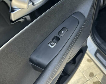 Білий Кіа Соренто, об'ємом двигуна 2.2 л та пробігом 205 тис. км за 22900 $, фото 27 на Automoto.ua