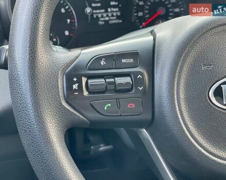 Белый Киа Соренто, объемом двигателя 2.36 л и пробегом 165 тыс. км за 16300 $, фото 19 на Automoto.ua