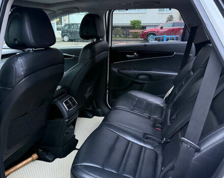 Белый Киа Соренто, объемом двигателя 2.2 л и пробегом 166 тыс. км за 22500 $, фото 7 на Automoto.ua