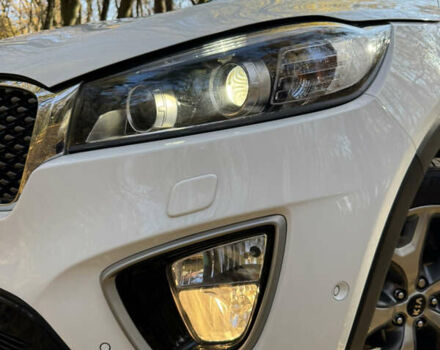 Белый Киа Соренто, объемом двигателя 2.2 л и пробегом 183 тыс. км за 23600 $, фото 18 на Automoto.ua