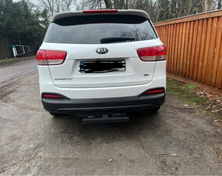 Белый Киа Соренто, объемом двигателя 2.4 л и пробегом 152 тыс. км за 14428 $, фото 3 на Automoto.ua