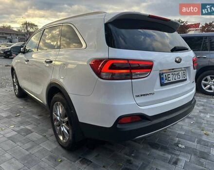 Білий Кіа Соренто, об'ємом двигуна 2.2 л та пробігом 205 тис. км за 22999 $, фото 8 на Automoto.ua