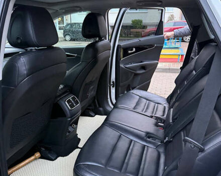 Белый Киа Соренто, объемом двигателя 2.2 л и пробегом 166 тыс. км за 22500 $, фото 8 на Automoto.ua