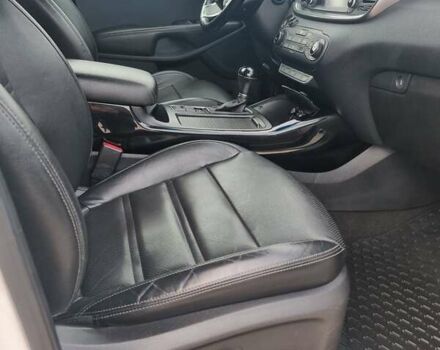 Белый Киа Соренто, объемом двигателя 2.2 л и пробегом 145 тыс. км за 25000 $, фото 21 на Automoto.ua