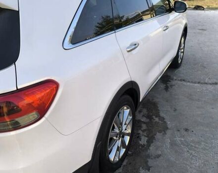 Киа Соренто 2016 в Одессе на Automoto.ua Белый Киа Соренто, объемом двигателя 2 л и пробегом 144 тыс. км за 28500 $, фото 4 на Automoto.ua