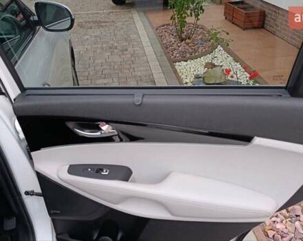 Белый Киа Соренто, объемом двигателя 2.2 л и пробегом 213 тыс. км за 21999 $, фото 76 на Automoto.ua