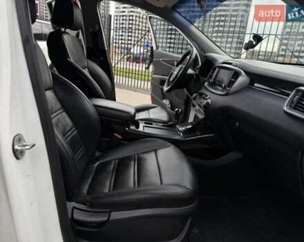 Белый Киа Соренто, объемом двигателя 2 л и пробегом 246 тыс. км за 17300 $, фото 16 на Automoto.ua