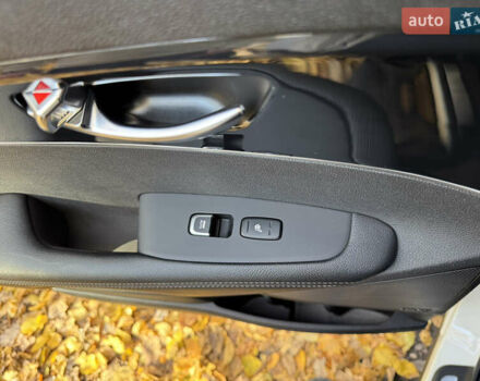 Белый Киа Соренто, объемом двигателя 2.2 л и пробегом 183 тыс. км за 23600 $, фото 57 на Automoto.ua