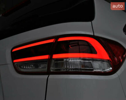 Белый Киа Соренто, объемом двигателя 2.2 л и пробегом 139 тыс. км за 23900 $, фото 21 на Automoto.ua