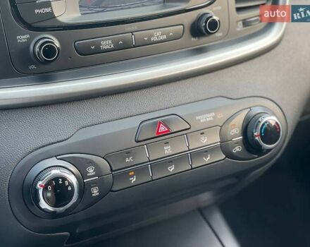 Белый Киа Соренто, объемом двигателя 2.36 л и пробегом 165 тыс. км за 16300 $, фото 16 на Automoto.ua