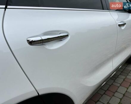 Белый Киа Соренто, объемом двигателя 2.2 л и пробегом 207 тыс. км за 22350 $, фото 21 на Automoto.ua