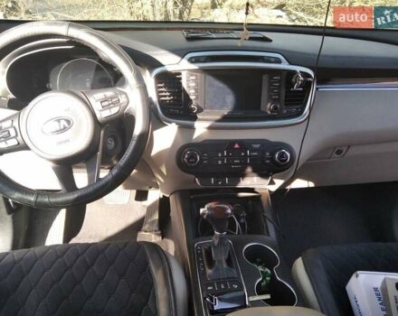 Білий Кіа Соренто, об'ємом двигуна 3.34 л та пробігом 166 тис. км за 18000 $, фото 9 на Automoto.ua