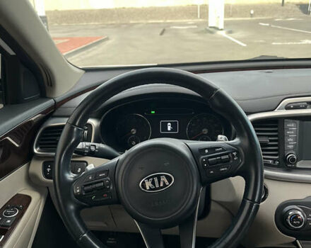 Кіа Соренто 2016 у Києві на Automoto.ua Білий Кіа Соренто, об'ємом двигуна 2 л та пробігом 75 тис. км за 20000 $, фото 30 на Automoto.ua