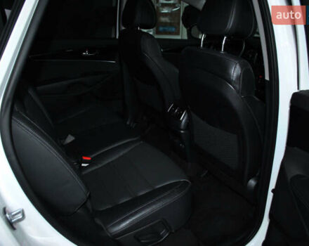 Белый Киа Соренто, объемом двигателя 2.2 л и пробегом 139 тыс. км за 23900 $, фото 46 на Automoto.ua