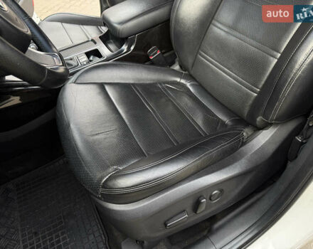 Белый Киа Соренто, объемом двигателя 2 л и пробегом 246 тыс. км за 17300 $, фото 9 на Automoto.ua