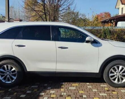 Білий Кіа Соренто, об'ємом двигуна 2.4 л та пробігом 126 тис. км за 17900 $, фото 34 на Automoto.ua