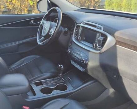 Білий Кіа Соренто, об'ємом двигуна 2.4 л та пробігом 126 тис. км за 17900 $, фото 17 на Automoto.ua