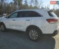 Белый Киа Соренто, объемом двигателя 2.4 л и пробегом 142 тыс. км за 2100 $, фото 1 на Automoto.ua