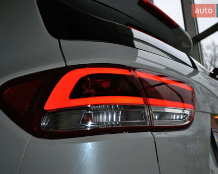 Белый Киа Соренто, объемом двигателя 2.2 л и пробегом 139 тыс. км за 23900 $, фото 17 на Automoto.ua