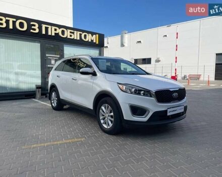 Белый Киа Соренто, объемом двигателя 2.36 л и пробегом 165 тыс. км за 16300 $, фото 1 на Automoto.ua
