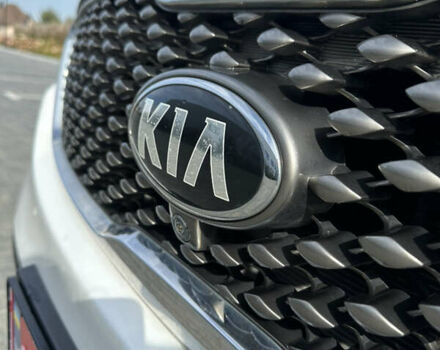 Білий Кіа Соренто, об'ємом двигуна 2.2 л та пробігом 205 тис. км за 22900 $, фото 40 на Automoto.ua