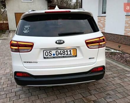 Белый Киа Соренто, объемом двигателя 2.2 л и пробегом 213 тыс. км за 21999 $, фото 5 на Automoto.ua