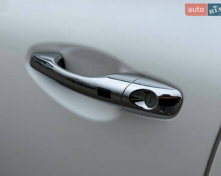 Білий Кіа Соренто, об'ємом двигуна 2 л та пробігом 246 тис. км за 18500 $, фото 25 на Automoto.ua