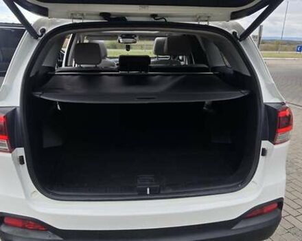 Білий Кіа Соренто, об'ємом двигуна 2.2 л та пробігом 126 тис. км за 23600 $, фото 27 на Automoto.ua