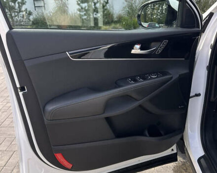 Білий Кіа Соренто, об'ємом двигуна 2.2 л та пробігом 205 тис. км за 22900 $, фото 18 на Automoto.ua