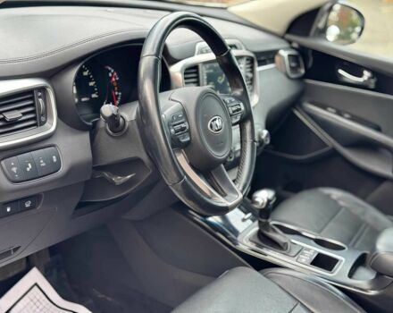 Білий Кіа Соренто, об'ємом двигуна 3.3 л та пробігом 75 тис. км за 6000 $, фото 9 на Automoto.ua