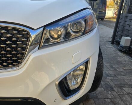 Белый Киа Соренто, объемом двигателя 0 л и пробегом 183 тыс. км за 23719 $, фото 5 на Automoto.ua