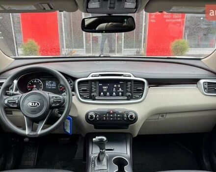 Белый Киа Соренто, объемом двигателя 3.3 л и пробегом 133 тыс. км за 15246 $, фото 3 на Automoto.ua