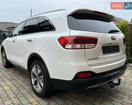Белый Киа Соренто, объемом двигателя 2.2 л и пробегом 207 тыс. км за 22350 $, фото 10 на Automoto.ua