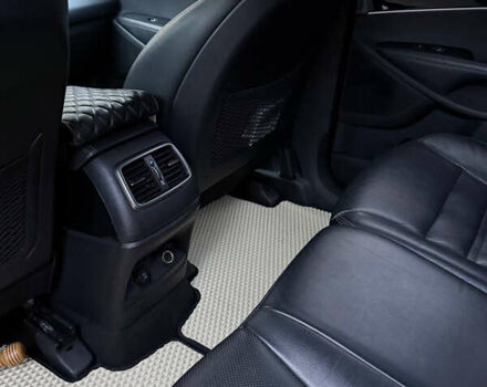 Белый Киа Соренто, объемом двигателя 2.2 л и пробегом 166 тыс. км за 22500 $, фото 2 на Automoto.ua