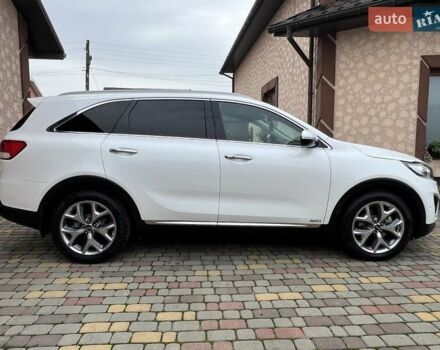 Белый Киа Соренто, объемом двигателя 2.2 л и пробегом 207 тыс. км за 22350 $, фото 1 на Automoto.ua