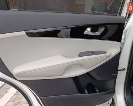 Белый Киа Соренто, объемом двигателя 2.2 л и пробегом 213 тыс. км за 21999 $, фото 68 на Automoto.ua