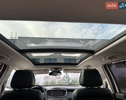 Білий Кіа Соренто, об'ємом двигуна 2.2 л та пробігом 205 тис. км за 22900 $, фото 30 на Automoto.ua