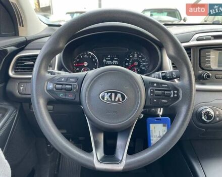 Белый Киа Соренто, объемом двигателя 2.36 л и пробегом 165 тыс. км за 16300 $, фото 12 на Automoto.ua