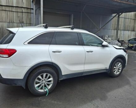 Білий Кіа Соренто, об'ємом двигуна 2.4 л та пробігом 118 тис. км за 16700 $, фото 10 на Automoto.ua