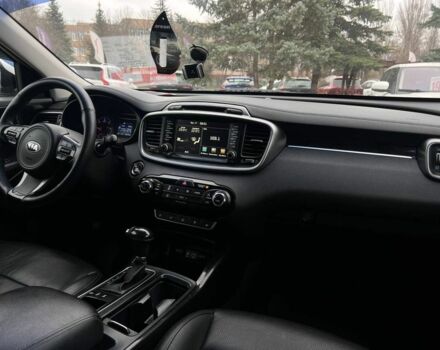 Білий Кіа Соренто, об'ємом двигуна 2 л та пробігом 245 тис. км за 18500 $, фото 15 на Automoto.ua